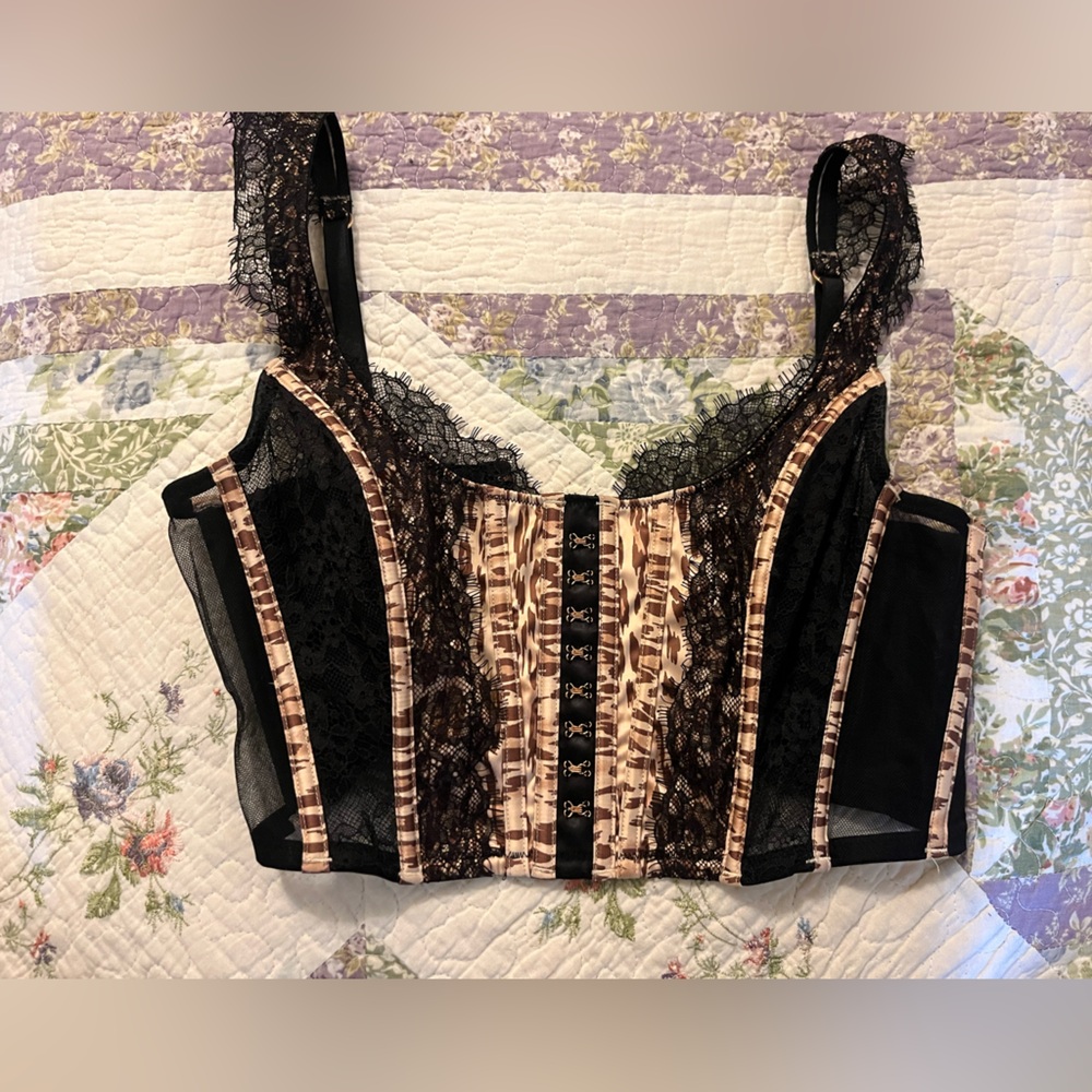 Victoria's Secret Black and Tan Lace Corset Bra